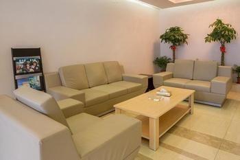 Motel 168 Shanghai Nanhui Huinan Subway Station Екстер'єр фото