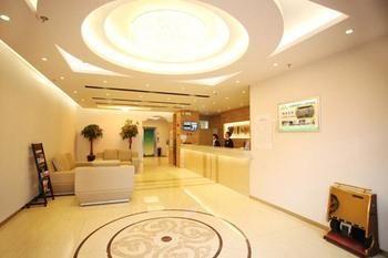Motel 168 Shanghai Nanhui Huinan Subway Station Екстер'єр фото